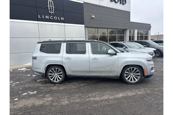 $34985 : Jeep Grand Wagoneer 2022 4x4 image 8