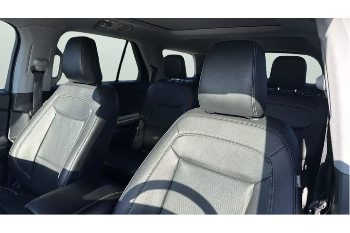 $25564 : Ford Explorer Hybrid 2021 Li image 10