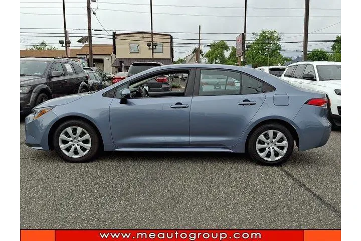 $19928 : Toyota Corolla 2023 LE 4dr S image 2