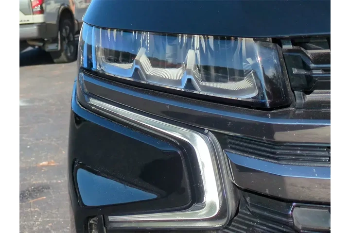 $35830 : Chevrolet Suburban 2021 4x4 image 10