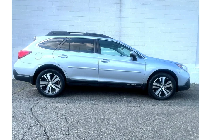 $17215 : 2018 Outback 3.6R Limited image 7
