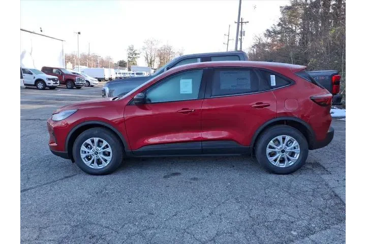 $33969 : Ford Escape 2026 AWD Active image 1