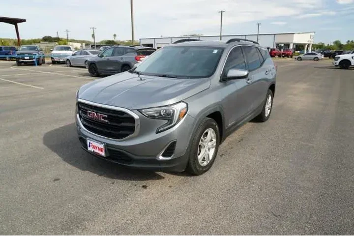 $13995 : GMC Terrain 2018 SLE 4dr SUV image 1