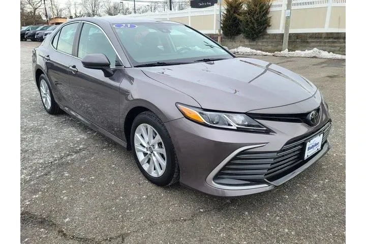 $25672 : Toyota Camry 2023 AWD LE 4dr image 6