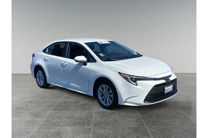 $27887 : Toyota Corolla Hybrid 2025 S image 7