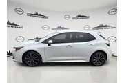 $17990 : Toyota Corolla Hatchback 202 thumbnail