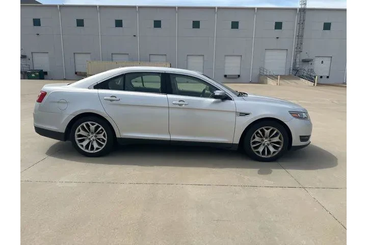$15000 : Ford Taurus 2018 Limited 4dr image 4