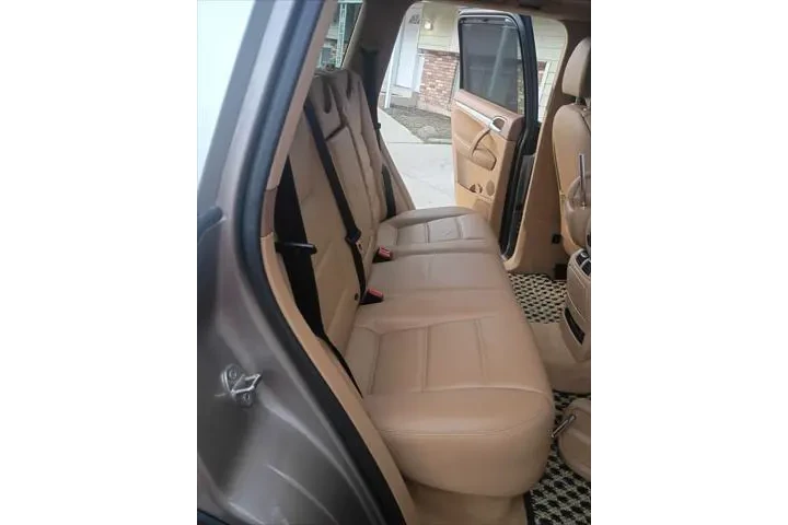$10900 : Porsche Cayenne 2006 AWD 4dr image 4