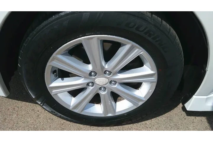 $7999 : 2011 Legacy 2.5i Premium image 10
