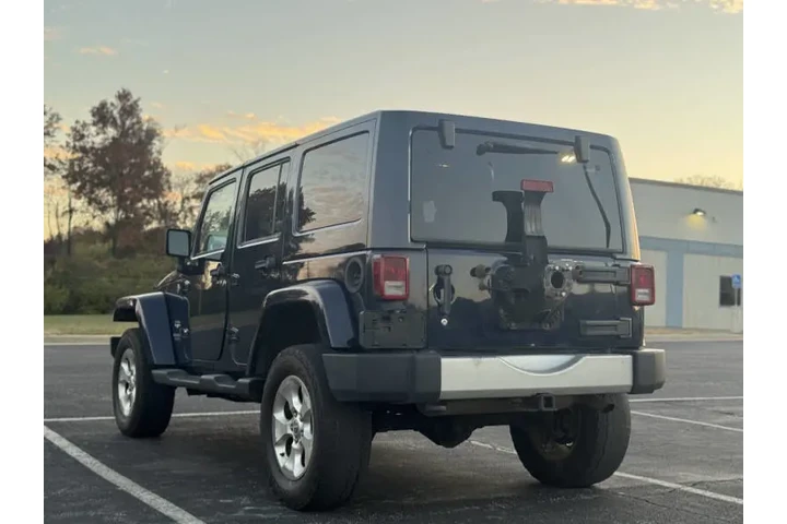 $10999 : 2013 Wrangler Unlimited Sahara image 4