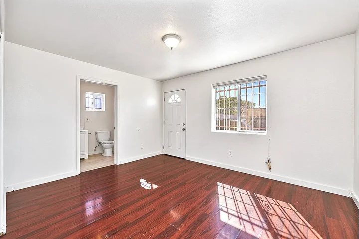 $1500 : Home At Last image 8