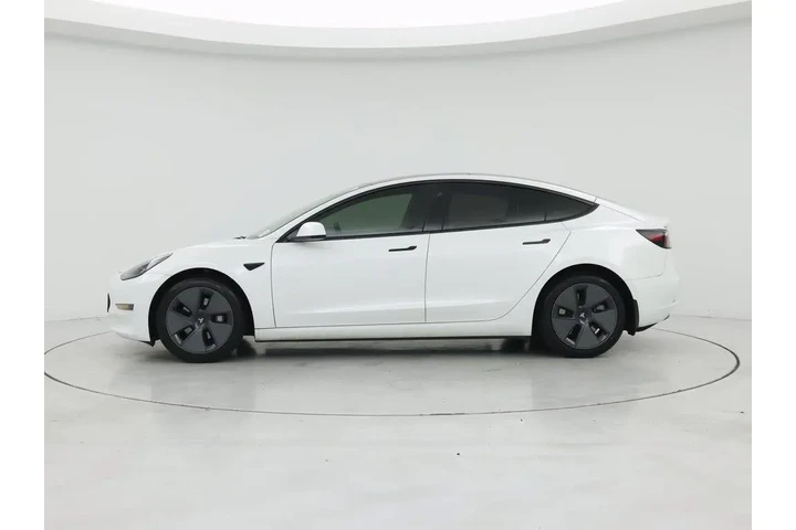 $27998 : Tesla Model 3 2022 AWD Long image 3