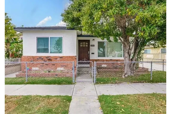 $2650 : ***RENTO CASA DUPLEX $2650.*** image 1