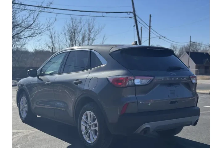 $8999 : 2021 Escape SE image 7