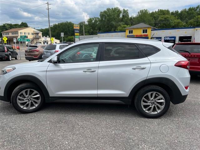 $8990 : 2016 TUCSON image 4