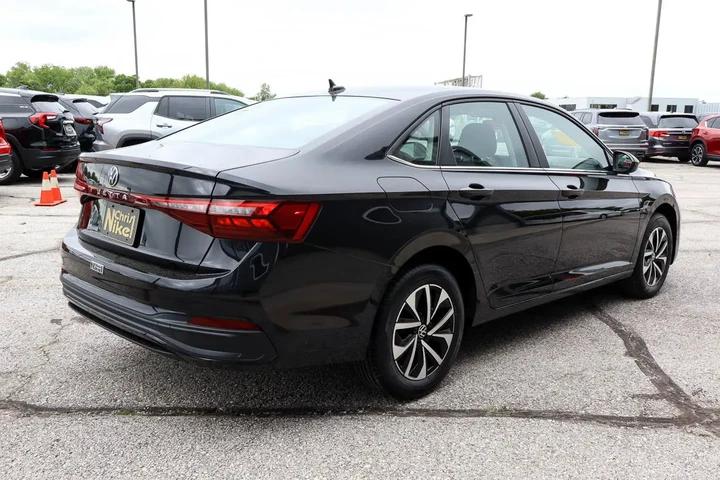 $20487 : 2025 Jetta S Auto image 4