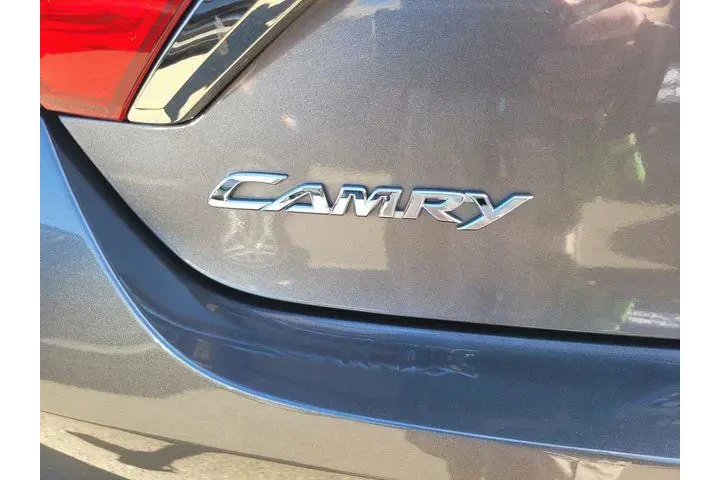 $13717 : Toyota Camry 2015 SE 4dr Sed image 7