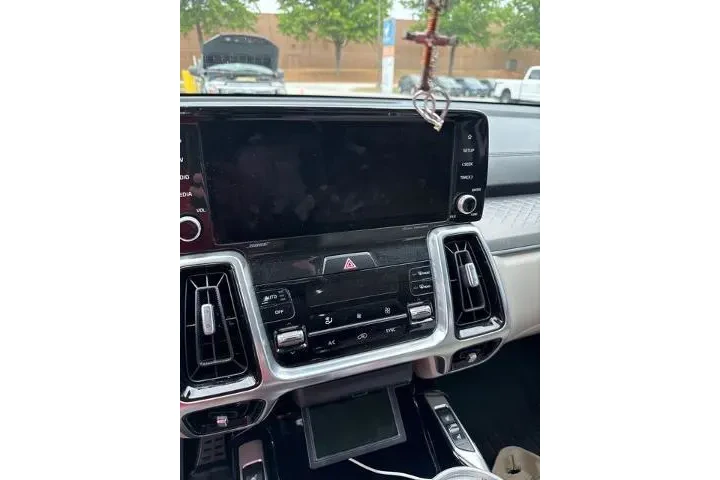 $26146 : Kia Sorento 2022 SX 4dr SUV image 4