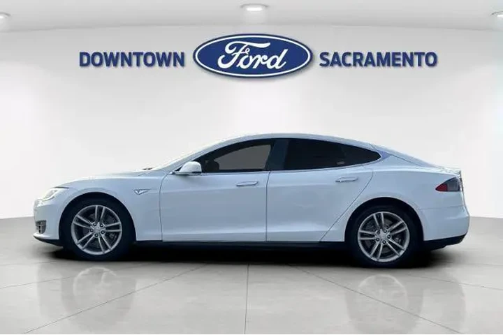 $12900 : Tesla Model S 2013 Base 4dr image 7