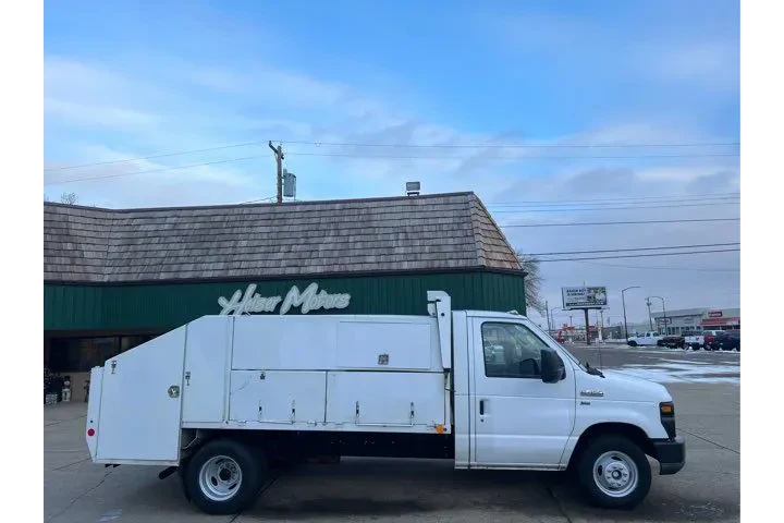 $7500 : 2010 E-450 | Dickinson ND | H image 9