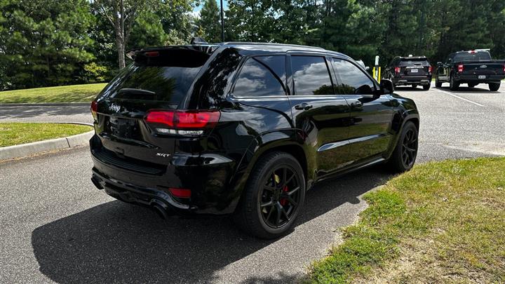 $40700 : PRE-OWNED 2017 JEEP GRAND CHE image 9