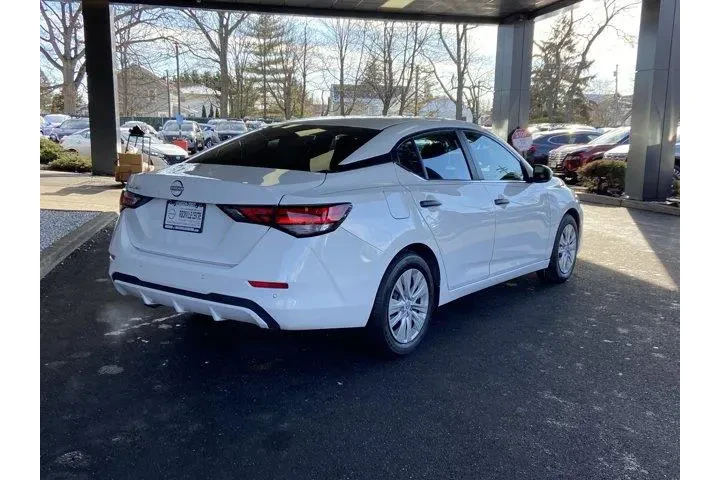 $15949 : Nissan Sentra 2025 S 4dr Sed image 5