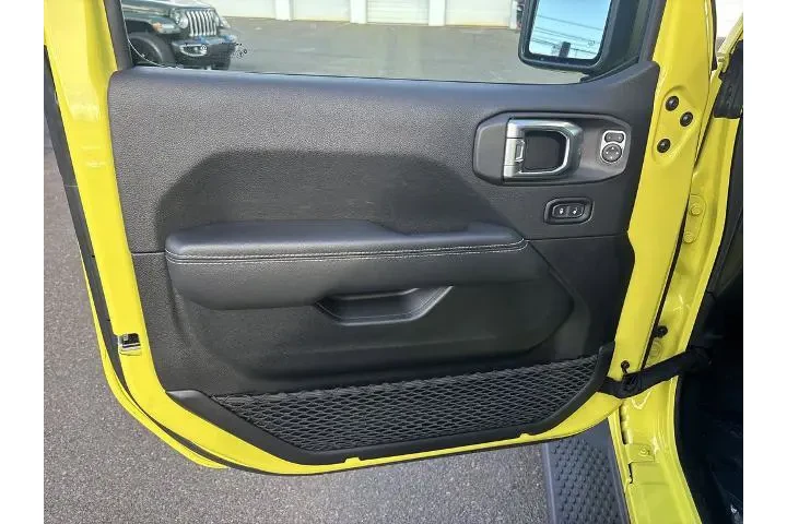 $34890 : Jeep Wrangler Unlimited 2022 image 10