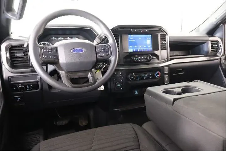 $38963 : Ford F-150 2023 4x4 XL 4dr S image 2
