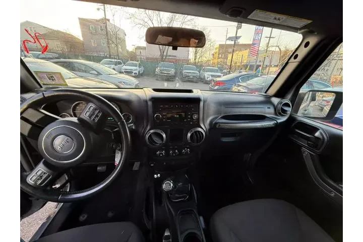 2017 JEEP WRANGLER2017 JEEP W image 5
