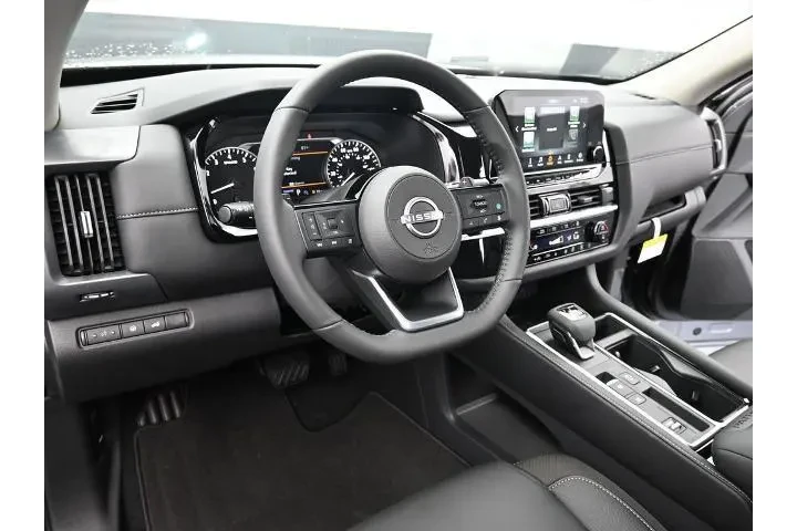 $38594 : Nissan Pathfinder 2025 SL 4d image 8