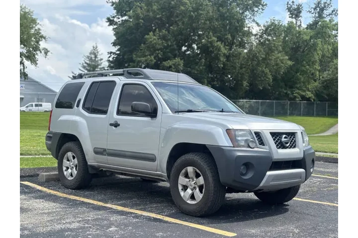 $5999 : 2012 Xterra X image 9