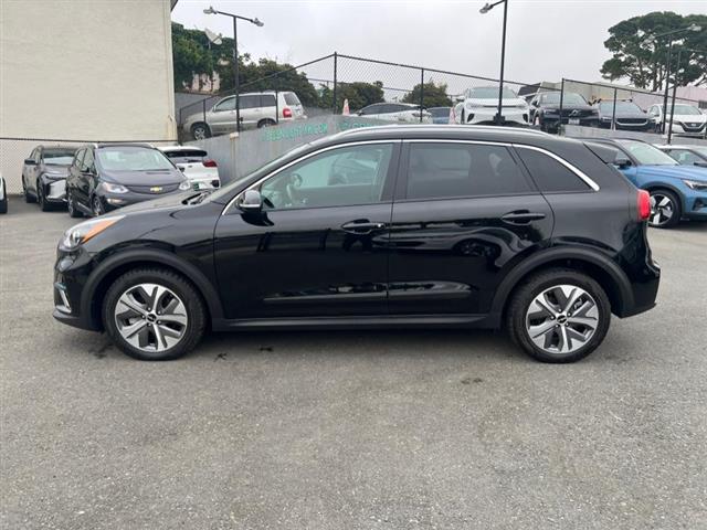 $24200 : Used 2022 Niro EV EX Premium image 8