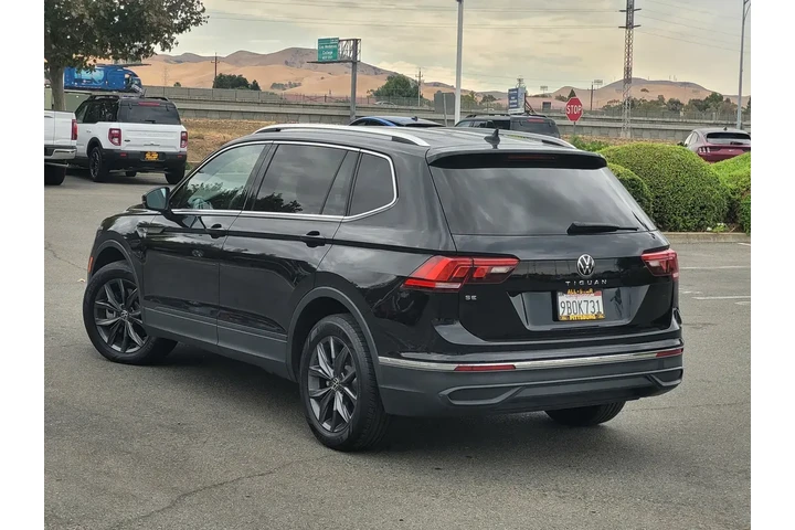 $21500 : Volkswagen Tiguan 2022 SE 4d image 6