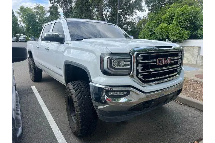 $32988 : GMC Sierra 1500 2018 4x4 SLT image 8