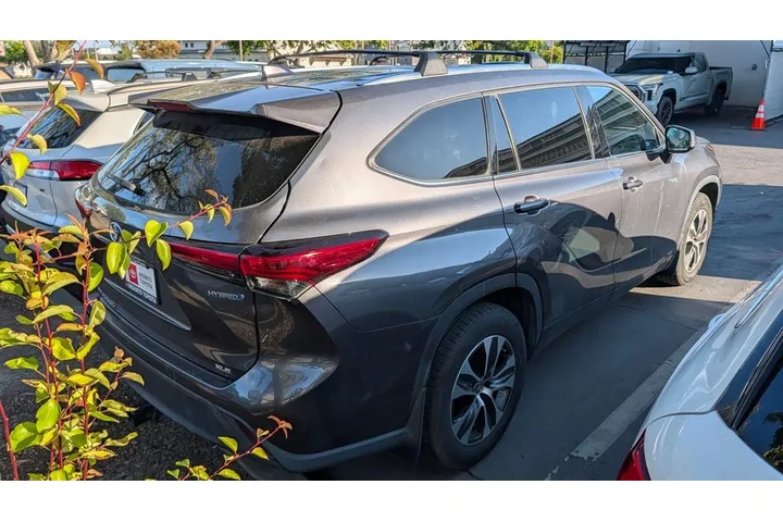 $38990 : 2021 Highlander Hybrid XLE image 7