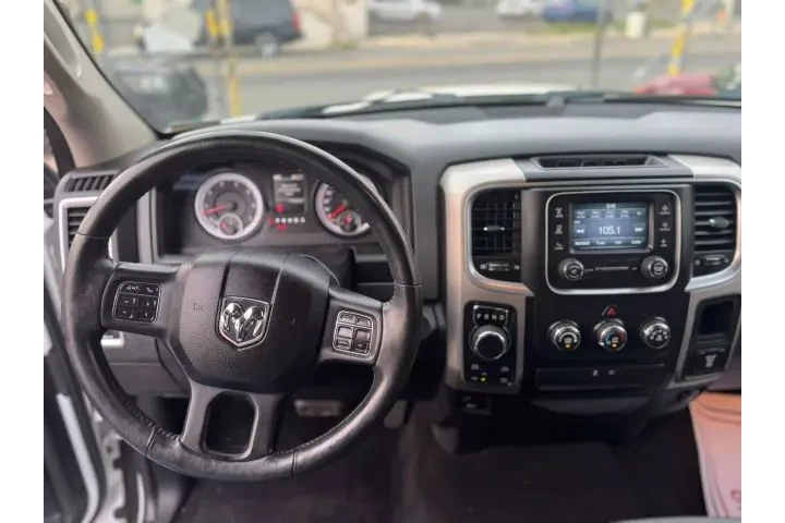 2015 RAM 1500 CREW CAB2015 RA image 6