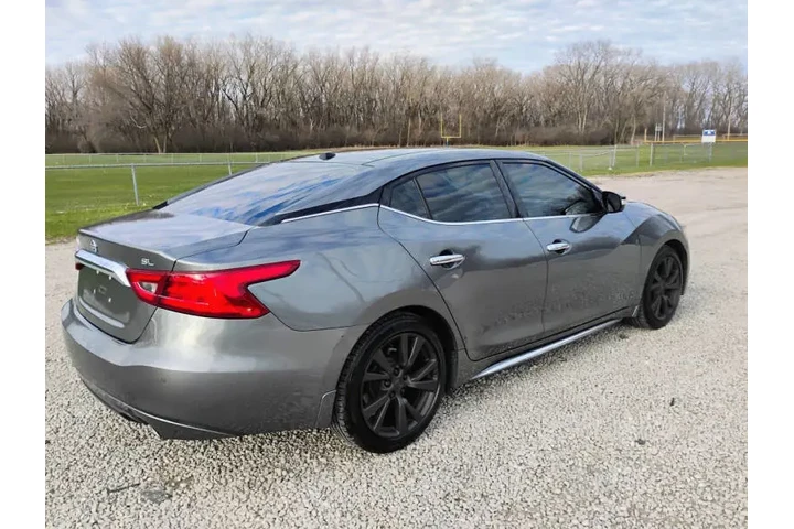 $15997 : 2017 Maxima 3.5 SL image 7
