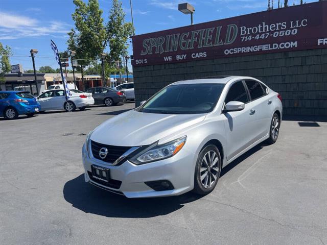 $12995 : 2017 Altima 2.5 SL image 2