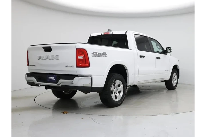 $37998 : Ram 1500 2025 4x4 Big Horn 4 image 8