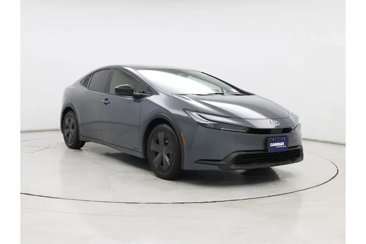 $26998 : Toyota Prius 2023 AWD LE 4dr image 1