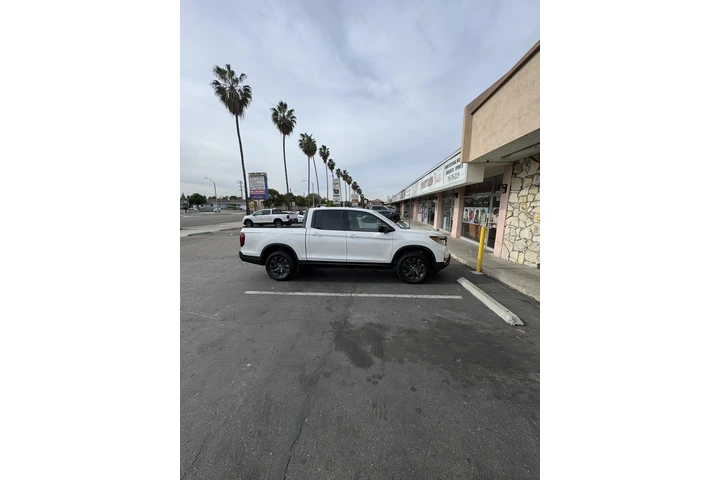 Construction y remodelaciones image 7