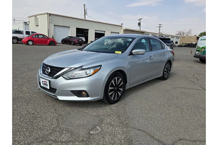 $15995 : Nissan Altima 2018 2.5 SV 4d image 6