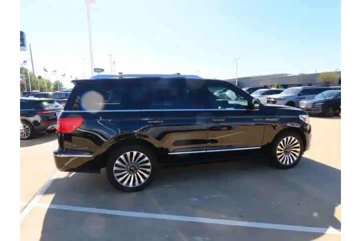 $39911 : Lincoln Navigator 2020 4x4 R image 8