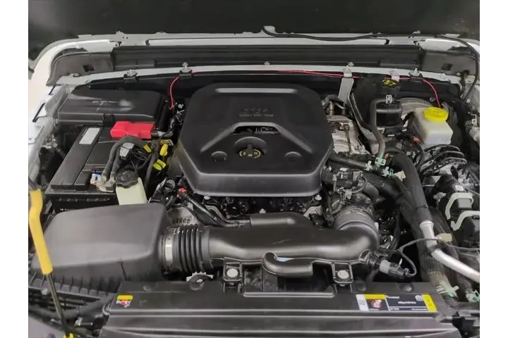 $34650 : Jeep Wrangler 2023 4x4 Sahar image 8