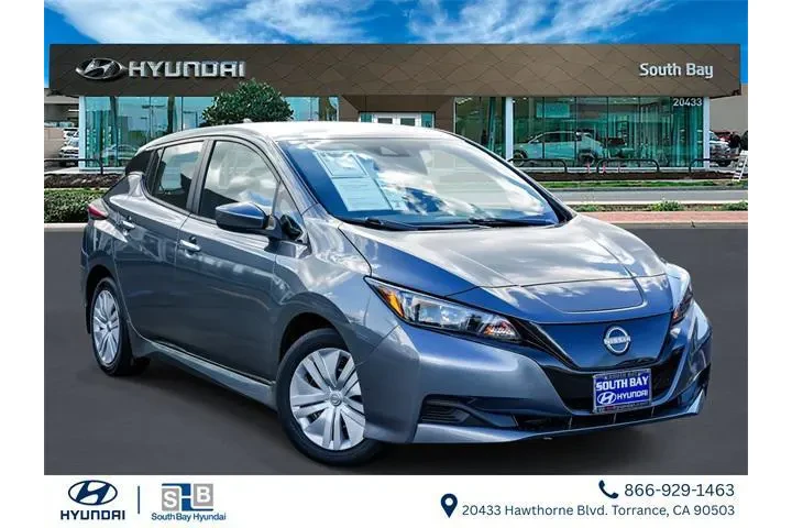 $13294 : Nissan LEAF 2023 S 4dr Hatch image 1