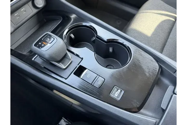 $21039 : Nissan Rogue 2025 SV 4dr Cro image 10