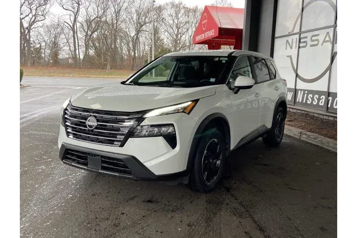 Nissan Rogue 2024 AWD SV 4dr image 8