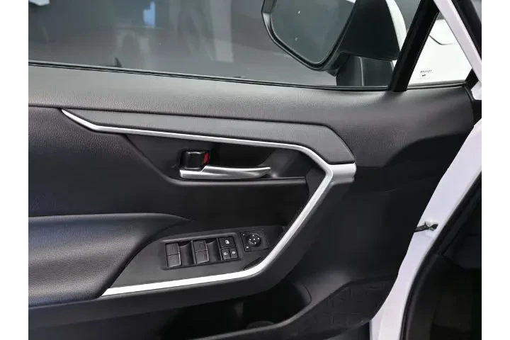 $28595 : Toyota RAV4 2024 XLE 4dr SUV image 7