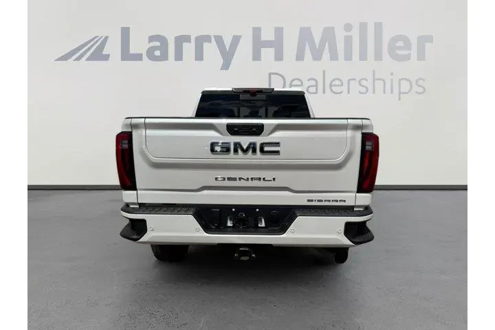 GMC Sierra 2500HD 2025 4x4 D image 4