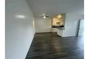 RECIEN REMODELADO! NO DURARA! en Los Angeles